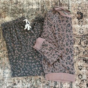 Honeydew Leopard Print Lounge Set - Large